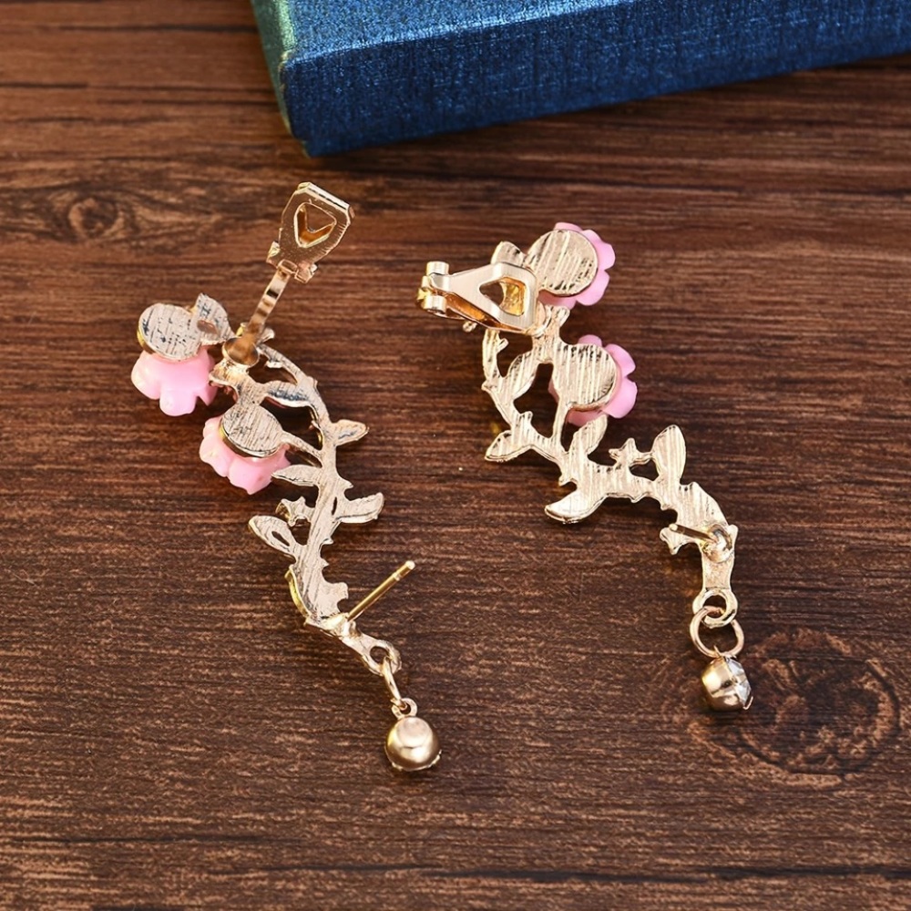 Earrings - Picture 4 of 5